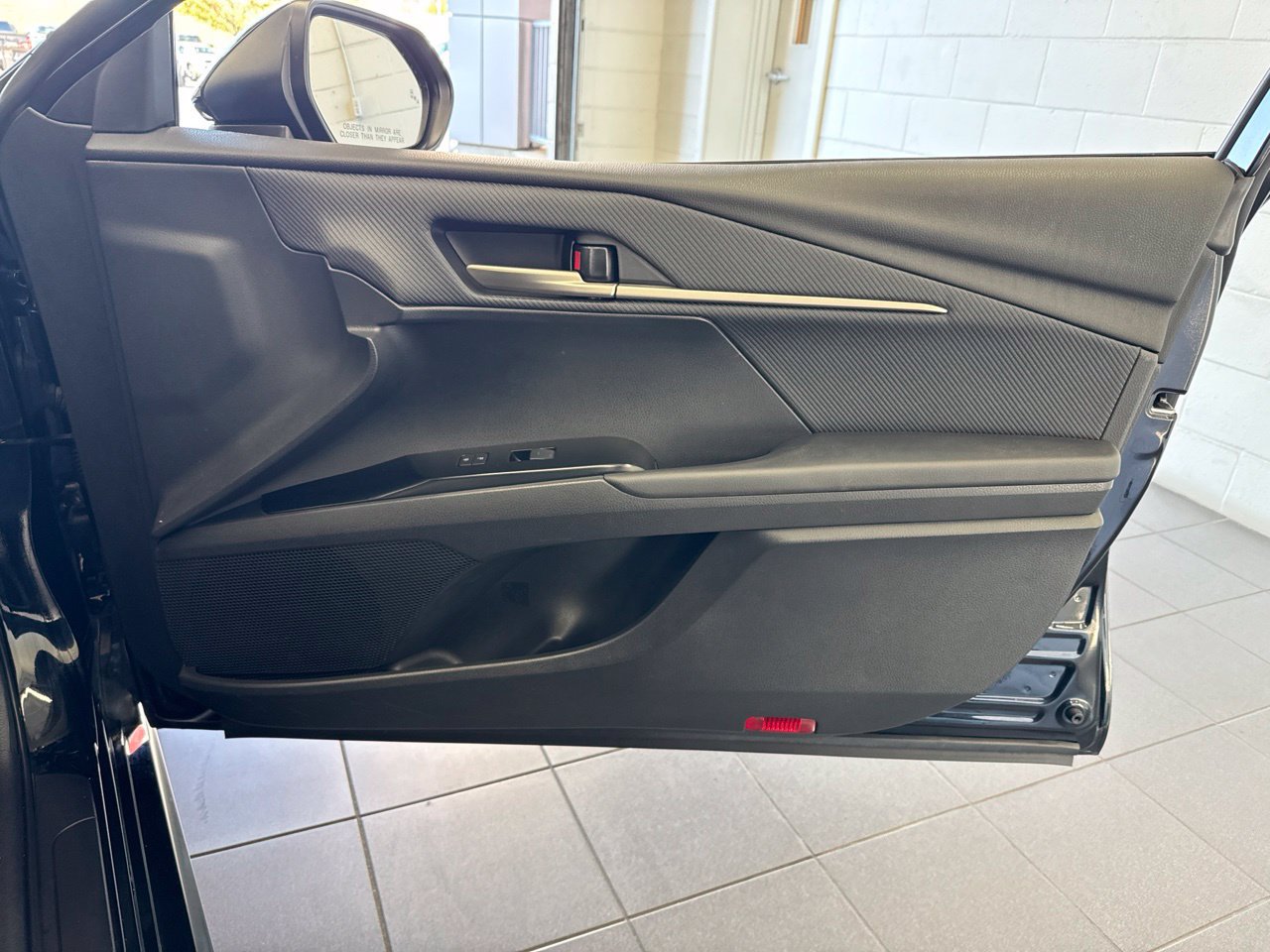 Used 2025 Toyota Camry SE w/ Convenience Package FWD image 50