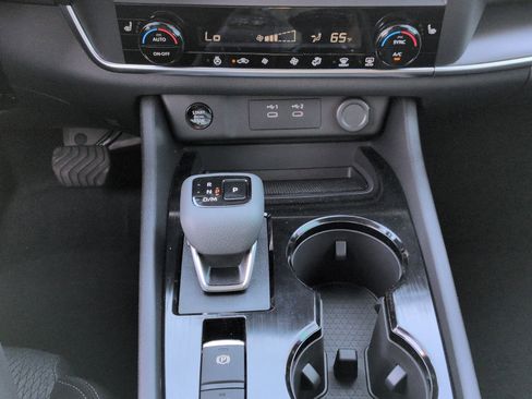 New 2026 Nissan Rogue SV FWD image 24