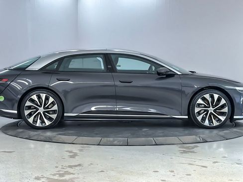 Used 2023 Lucid Air Touring AWD/4WD image 8