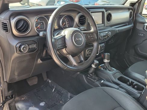 Used 2020 Jeep Wrangler Unlimited Sport image 18