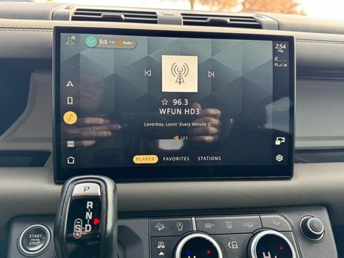 Used 2022 Land Rover Defender 110 X-Dynamic HSE image 21