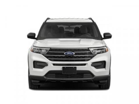 Used 2022 Ford Explorer XLT w/ Equipment Group 202A image 4