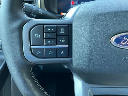 New 2026 Ford F350 Lariat w/ Black Appearance Package image 19