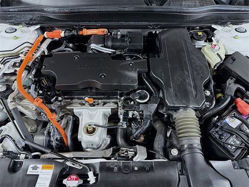 Used 2022 Honda Accord Hybrid image 30