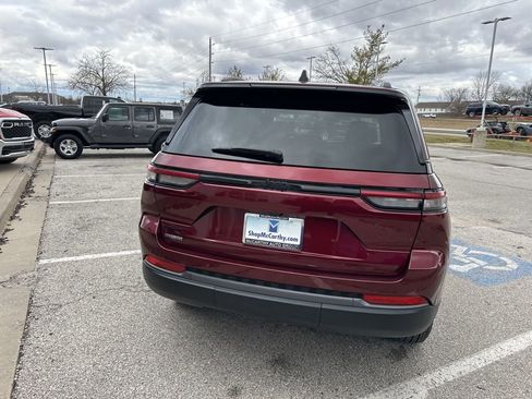 New 2026 Jeep Grand Cherokee Altitude image 27