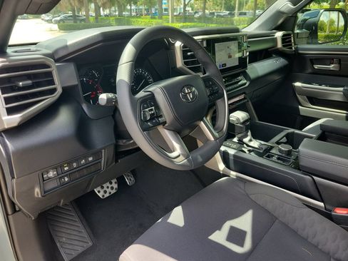 Used 2025 Toyota Tundra SR5 w/ TRD Off-Road Package AWD/4WD image 15