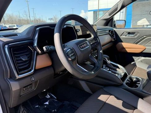 New 2026 GMC Canyon AT4 w/ Technology Plus Package image 2