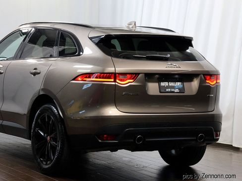 Used 2017 Jaguar F-PACE Prestige AWD/4WD image 8