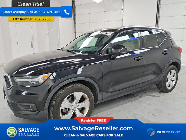 Used 2022 Volvo XC40 T5 Momentum AWD/4WD image 1
