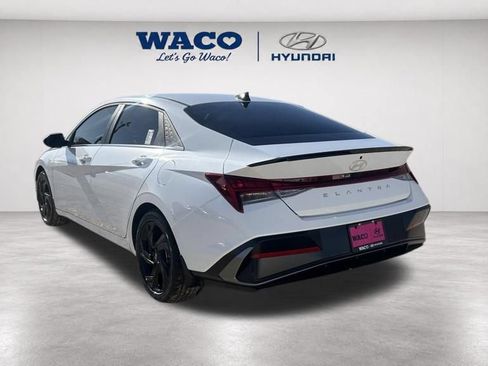 Used 2026 Hyundai Elantra SEL Sport Premium FWD image 9