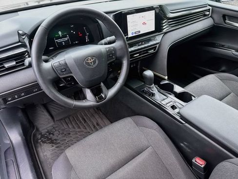 Used 2025 Toyota Camry LE w/ Convenience Package AWD/4WD image 9