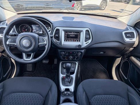 Used 2019 Jeep Compass Sport image 11