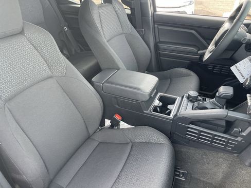 New 2026 Toyota 4Runner SR5 AWD/4WD image 24