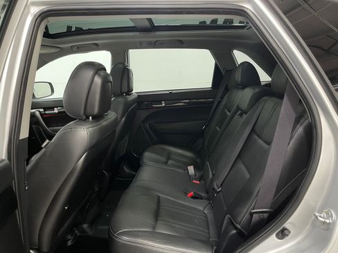 Used 2014 Kia Sorento SX w/ 3rd Row Package image 28