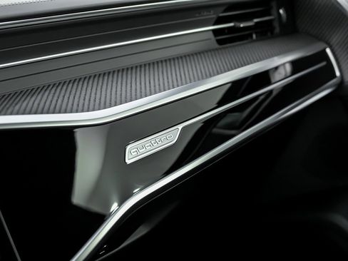 Used 2021 Audi RS 7 Sportback w/ Black Optic Package image 39