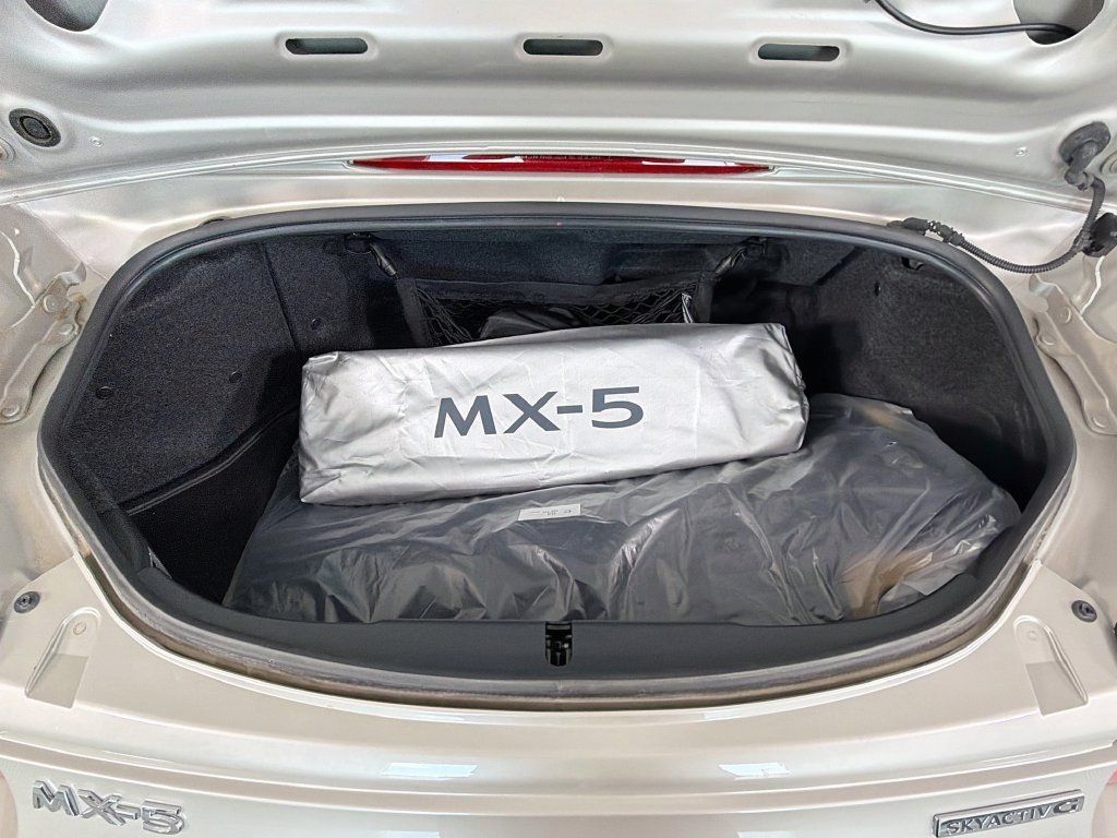 Used 2022 MAZDA MX-5 Miata Grand Touring w/ Weather Package RWD image 27