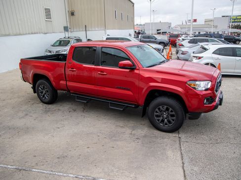Used 2023 Toyota Tacoma SR5 image 6