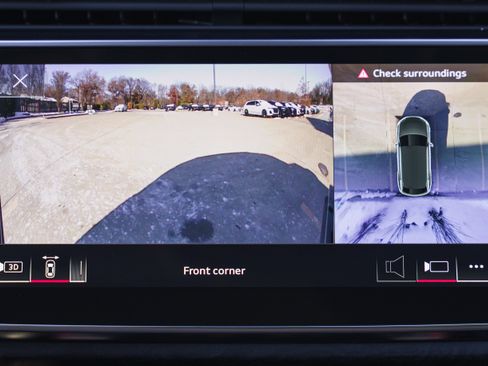 Used 2022 Audi Q8 Premium Plus w/ Premium Plus Package image 15