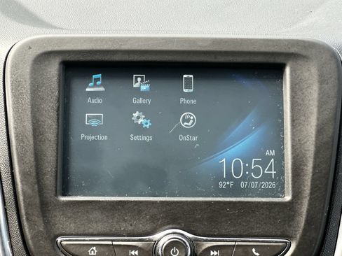 Used 2018 Chevrolet Equinox LT FWD image 28