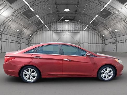 Used 2012 Hyundai Sonata Limited w/ Navigation Pkg FWD image 6