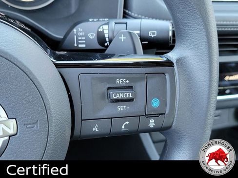 Used 2023 Nissan Rogue SV FWD image 29