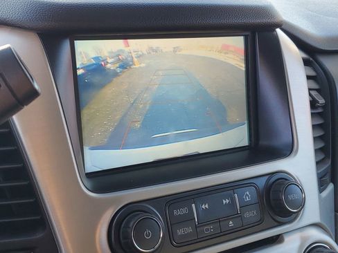 Used 2018 GMC Yukon SLE image 17