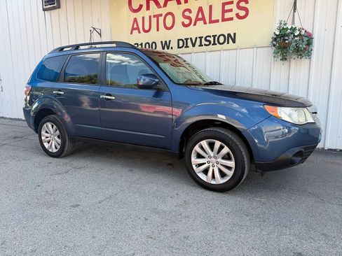 Used 2012 Subaru Forester 2.5X Premium AWD/4WD image 3
