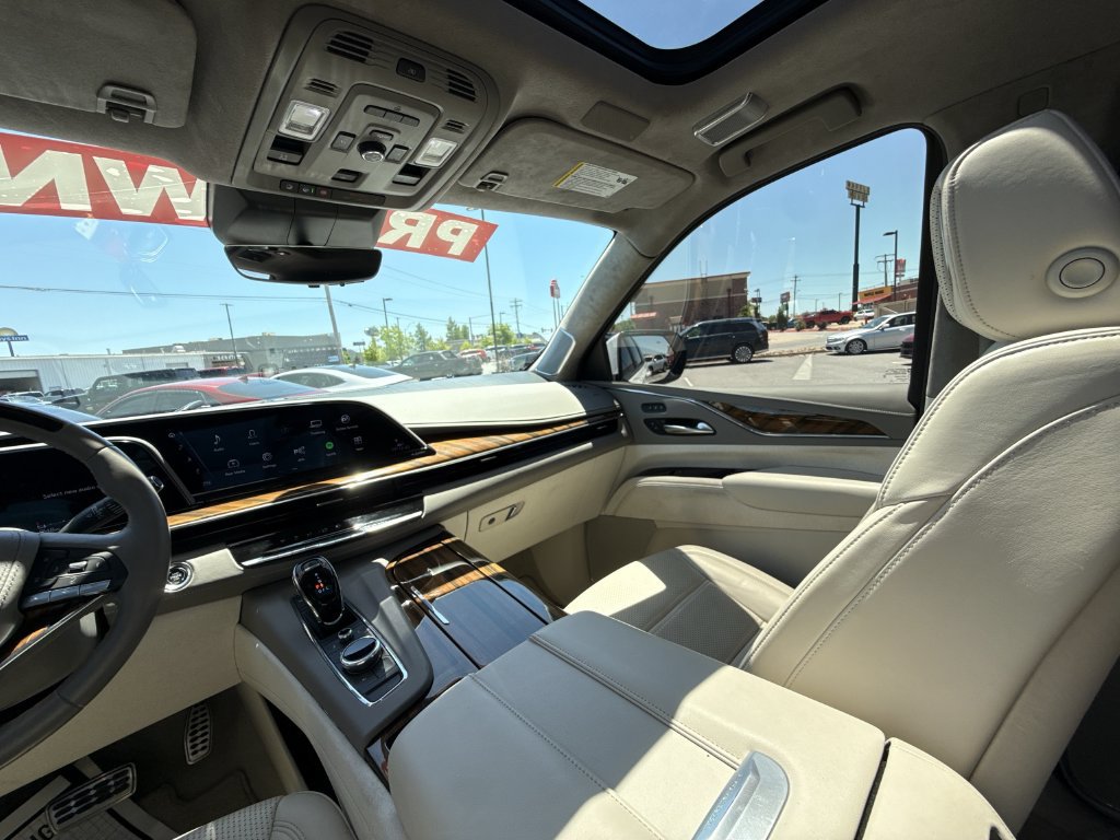 Used 2024 Cadillac Escalade ESV Sport Platinum AWD/4WD image 13