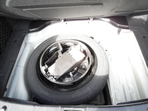 Used 2013 Mercedes-Benz E 350 Coupe w/ Premium 2 Pkg image 24