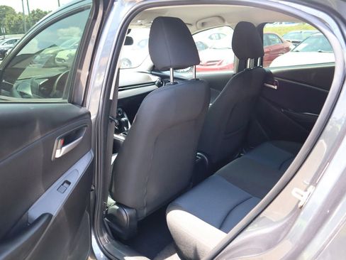 Used 2020 Toyota Yaris LE FWD image 11
