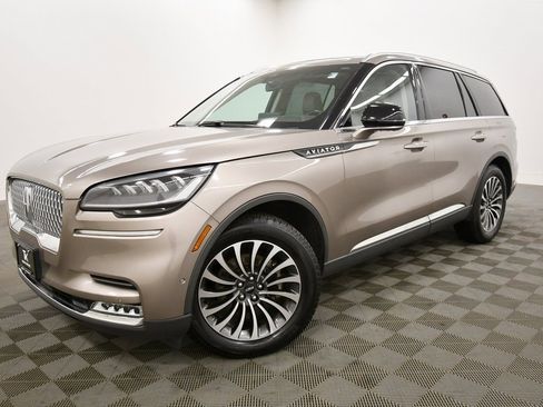 Used 2021 Lincoln Aviator Reserve w/ Equipment Group 201A image 2