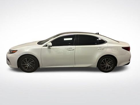 Used 2016 Lexus ES 350 FWD image 2