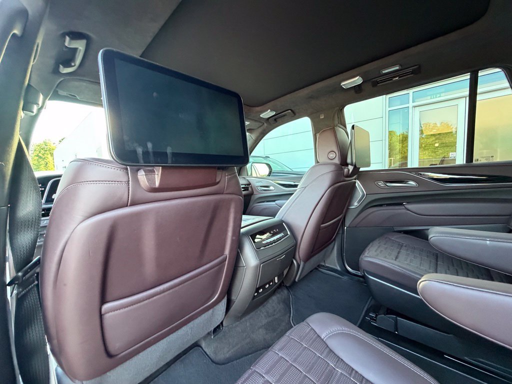 Used 2024 Cadillac Escalade V AWD/4WD image 18