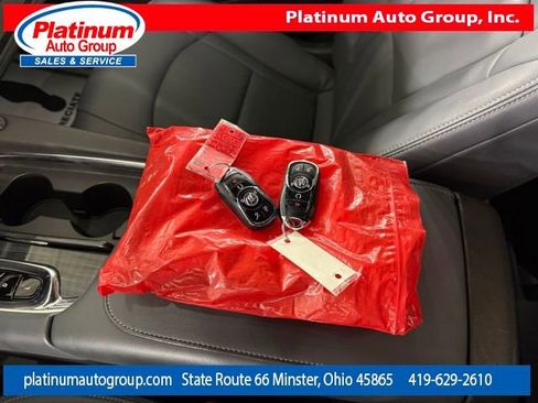Used 2023 Buick Enclave Essence w/ Sport Touring Edition FWD image 24