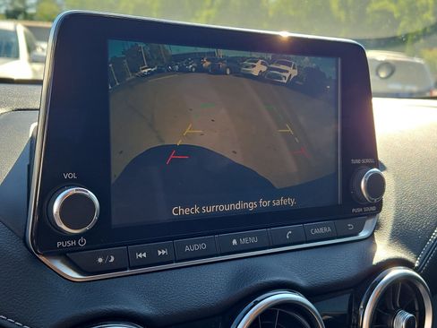 Used 2020 Nissan Sentra SV FWD image 17