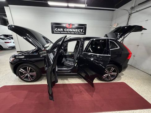 Used 2019 Volvo XC60 T5 Momentum w/ Multimedia Package AWD/4WD image 56