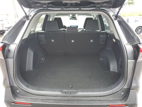 Certified 2025 Toyota RAV4 LE AWD/4WD image 9
