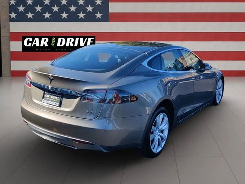 Used 2015 Tesla Model S 85D image 6
