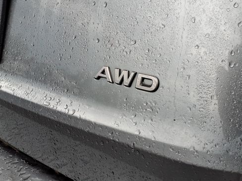 Used 2024 Nissan Rogue S AWD/4WD image 5