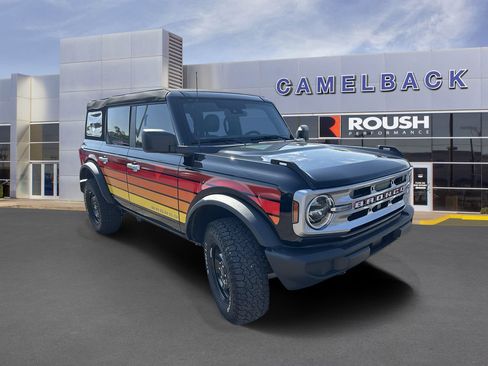 Used 2025 Ford Bronco Big Bend w/ Free Wheeling Package AWD/4WD image 3