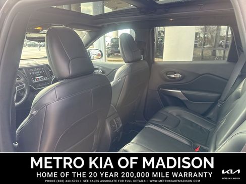 Used 2021 Jeep Cherokee Latitude Lux 80th Anniv w/ Quick Order Package 26U 80TH image 27