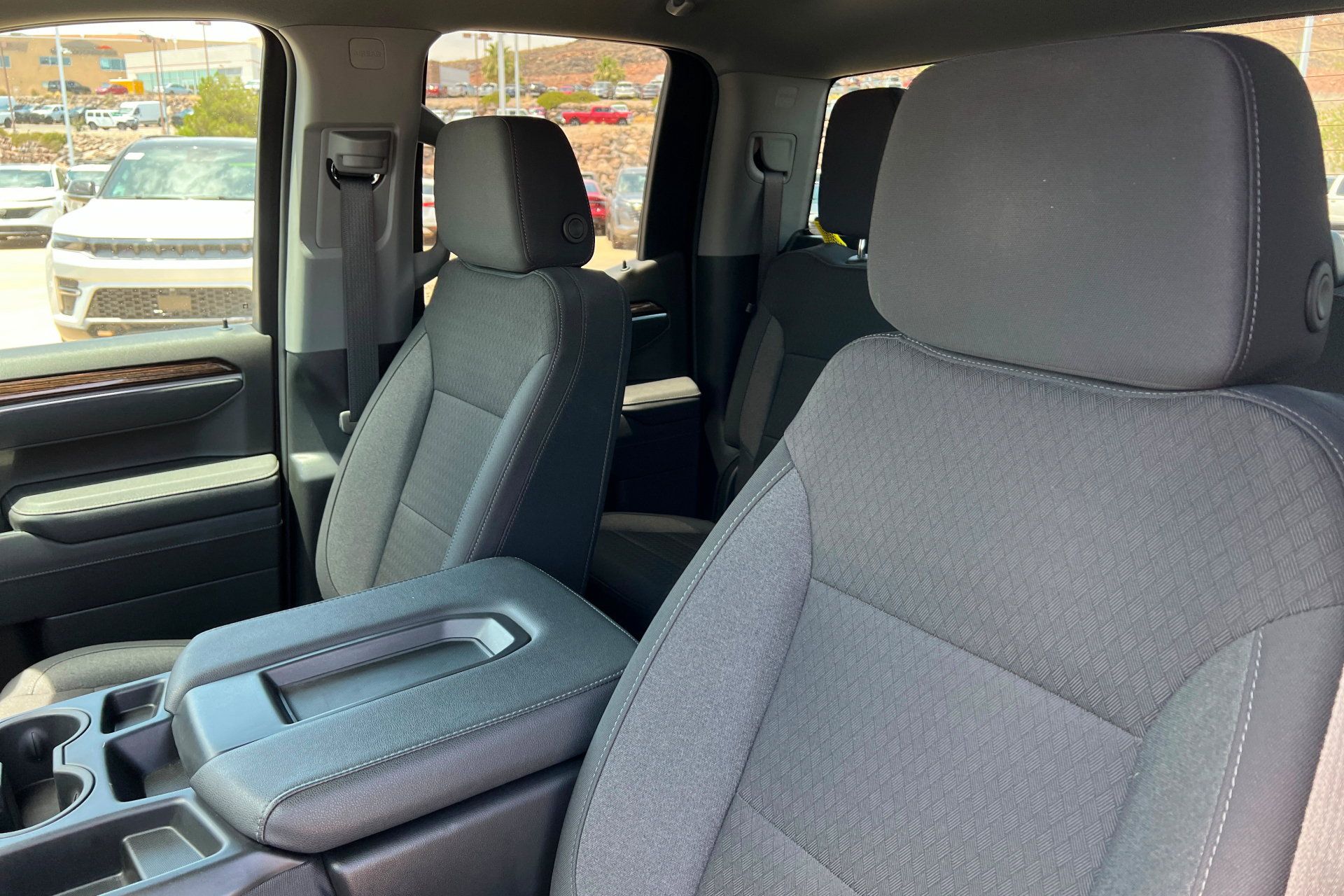 Used 2026 GMC Sierra 1500 Elevation w/ Elevation Select Package AWD/4WD image 17