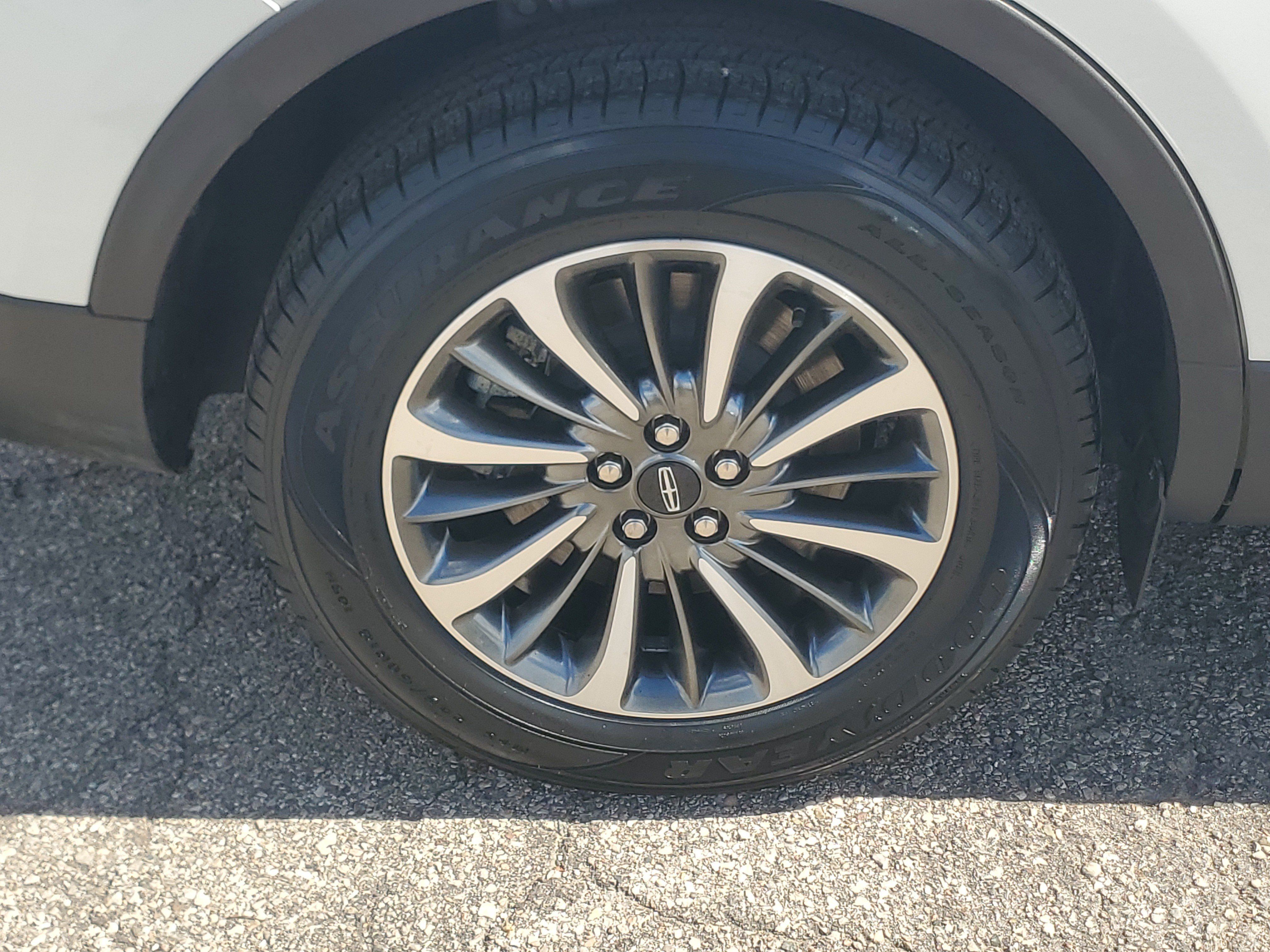 Certified 2023 Lincoln Nautilus Reserve AWD/4WD image 7