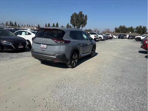 Certified 2023 Nissan Rogue SL w/ SL Premium Package image 6