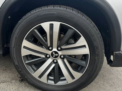 Used 2021 Mitsubishi Outlander Sport SE image 9