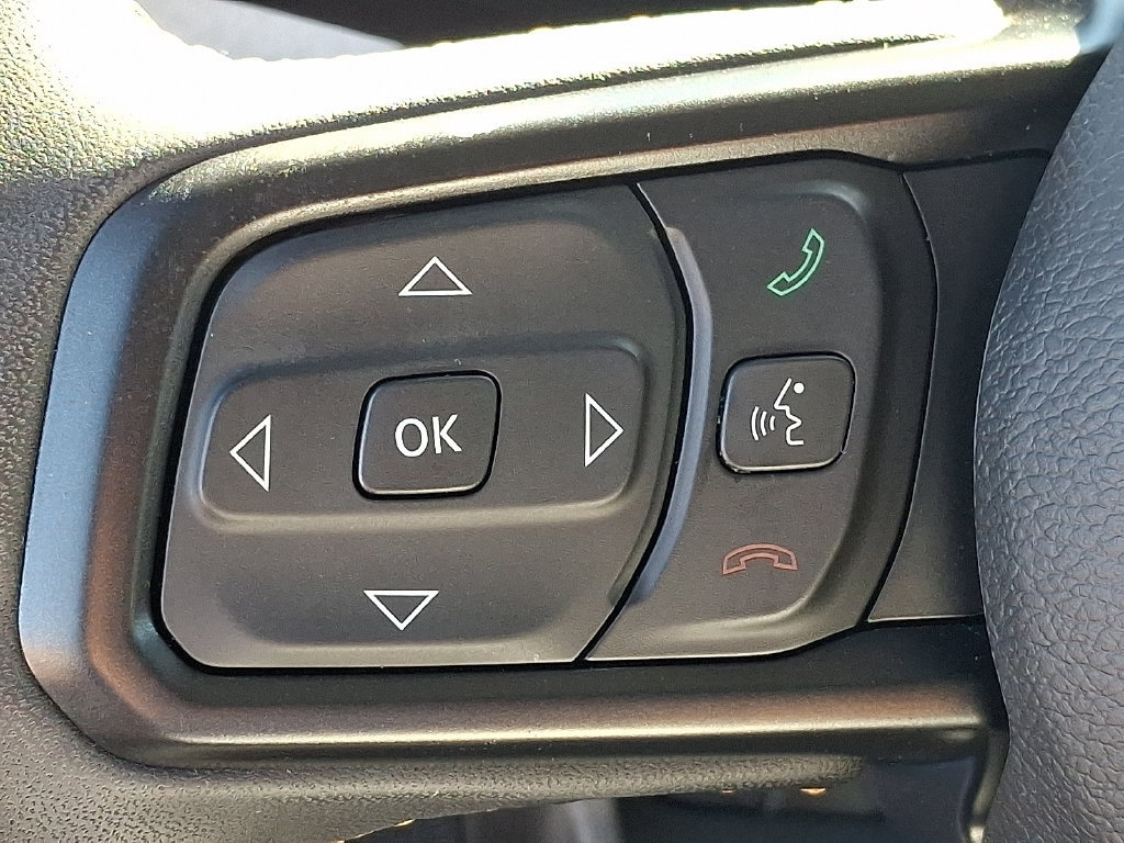Used 2024 Jeep Wrangler Unlimited w/ Convenience Group AWD/4WD image 21
