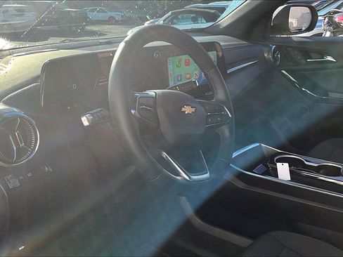 Used 2025 Chevrolet Equinox LT w/ Safety and Technology Package image 15