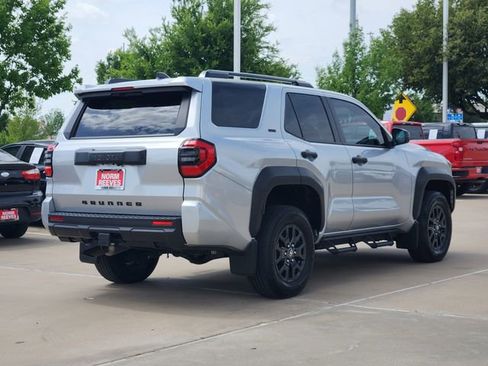 Used 2025 Toyota 4Runner SR5 image 3