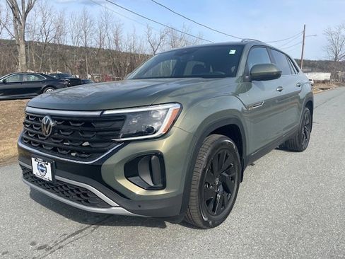 New 2026 Volkswagen Atlas Cross Sport SE AWD/4WD image 1