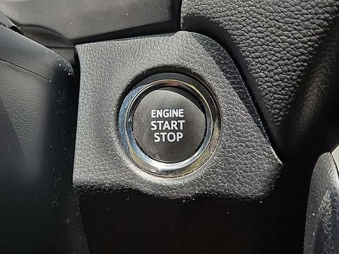 Used 2024 Toyota RAV4 XLE FWD image 27